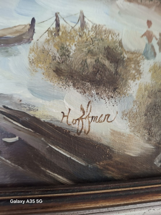 Image 1 of Oud olieverfschilderij, winterlandschap / schaatsers, gesigneerd Hoffmann, met lijst.