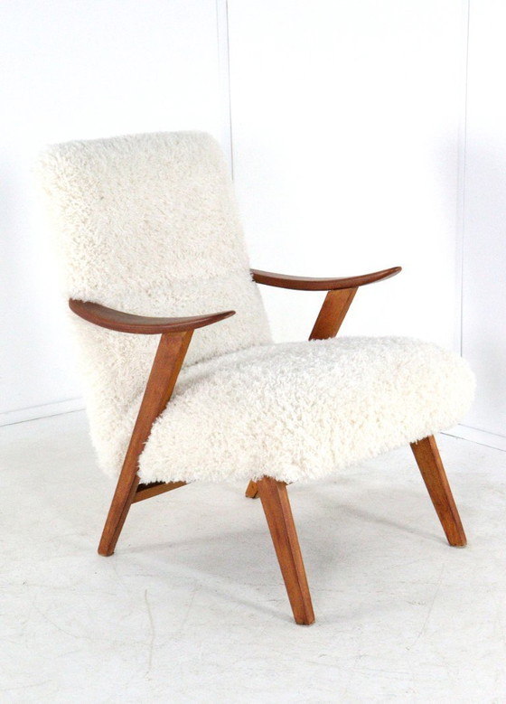 Image 1 of Poltrona vintage imbottita color crema modello 'Almere' | 2 pezzi disponibili