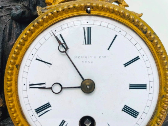 Image 1 of Reloj antiguo bajo cúpula * siglo XIX *