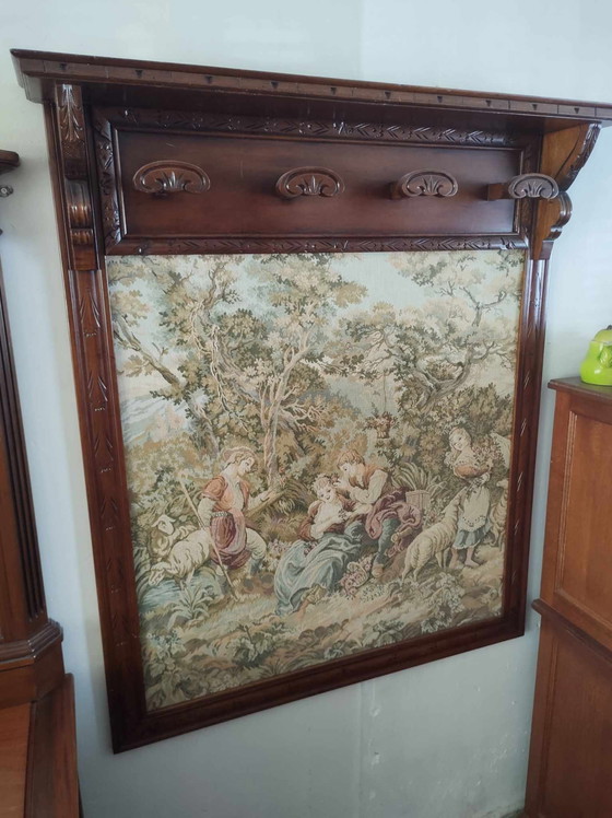 Image 1 of Appendiabiti da parete in legno con materiale Gobelin