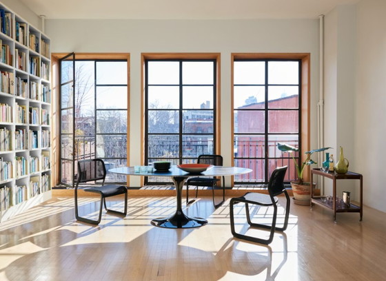 Image 1 of Knoll: Mesa de comedor ovalada Saarinen