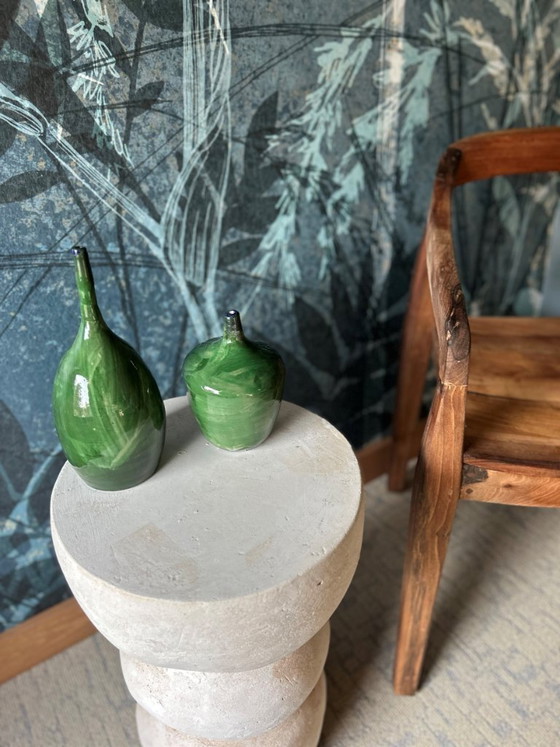 Image 1 of Mesa auxiliar/taburete de composite mineral – forma escultórica