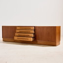 MK10637 Gerestaureerd teakhouten dressoir
