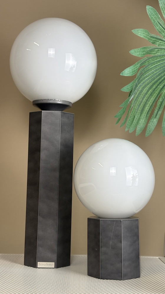 Image 1 of Lot de 2 lampes sur pied vintage Bony Design Space Age, globe en verre gris