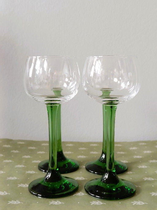 Luminarc Weingläser, grüner Stahl – 4er-Set