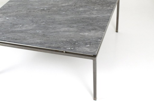 table basse en marbre chromé