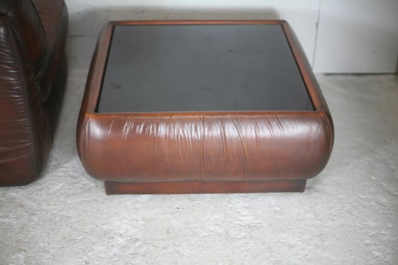 Image 1 of Leren fauteuil en salontafel