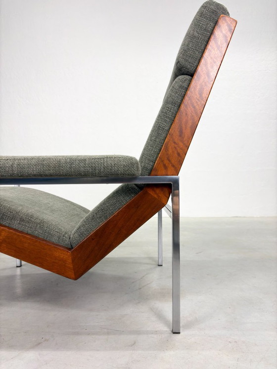 Image 1 of 'Lotus' Heren Fauteuil van Rob Parry voor Gelderland
