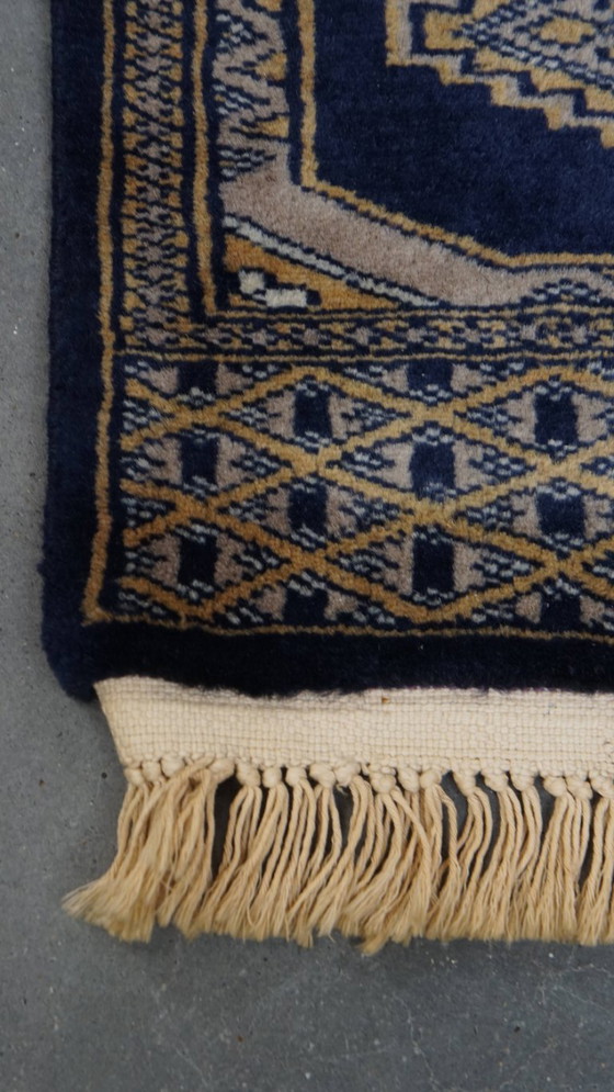 Image 1 of Sierkleedje/ loper met blauw en beige tinten 67x30cm