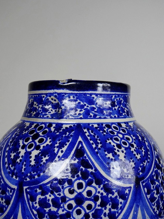 Image 1 of Large Moroccan vase/jar, Fez, handmade Khabia ceramic, 19th-20th century, cobalt