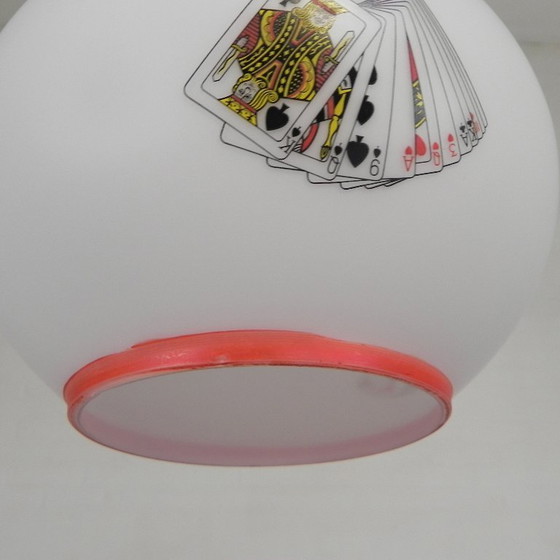 Murano hanglamp met afbeeldingen van speelkaarten in opaline glas, jaren 60 – Hanglampen (photo 17 of 22)
