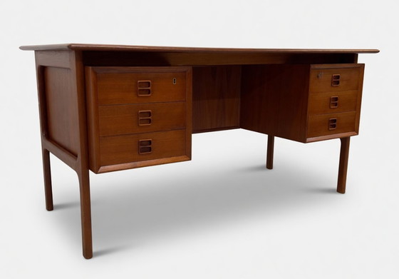 Image 1 of Scrivania direzionale in teak di Arne Vodder per Brouer, anni '60