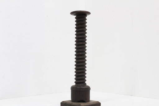 Pilar francés vintage con forma de tornillo para plantas