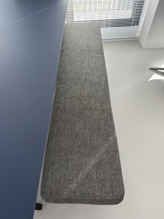 Image 1 of Studio HENK mesa de comedor de diseño - HPL Blu Fes + sillas Kvadrat