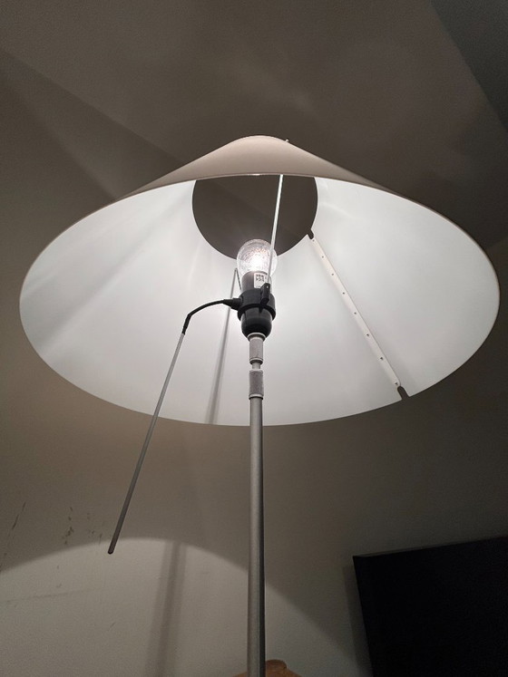 Luceplan Costanza Telescopic Table Lamp with Switch Aluminium/White (photo 3 of 9)