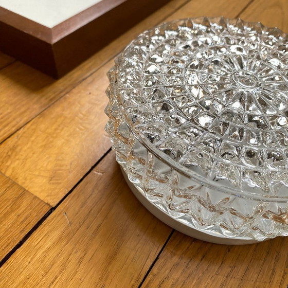 Image 1 of Lámpara de techo o pared de cristal moldeado pequeña