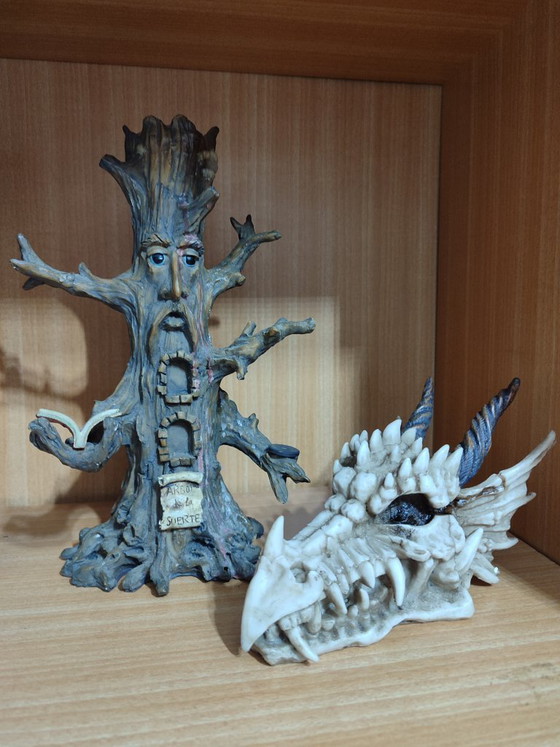 Image 1 of Hucha calavera Dragón (de resina)