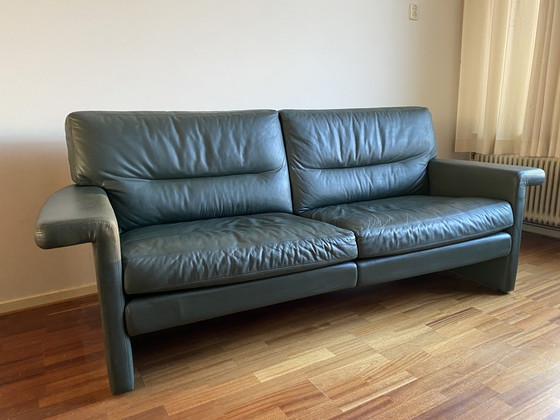 Image 1 of New Sity green leather three-seater sofa