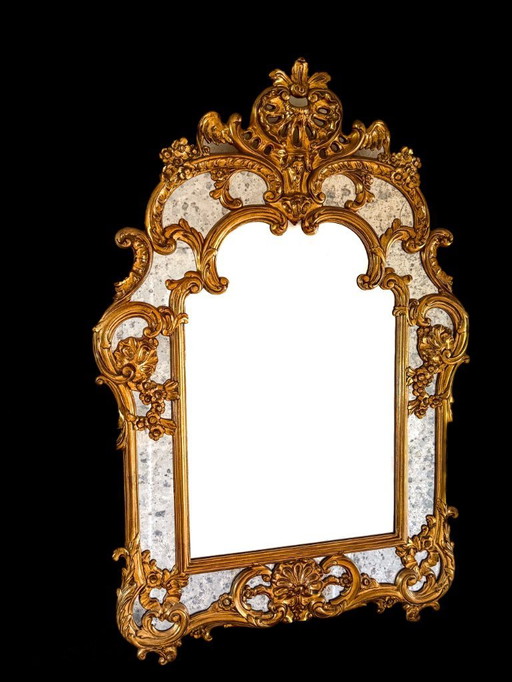 1 Large Regency-style mirror