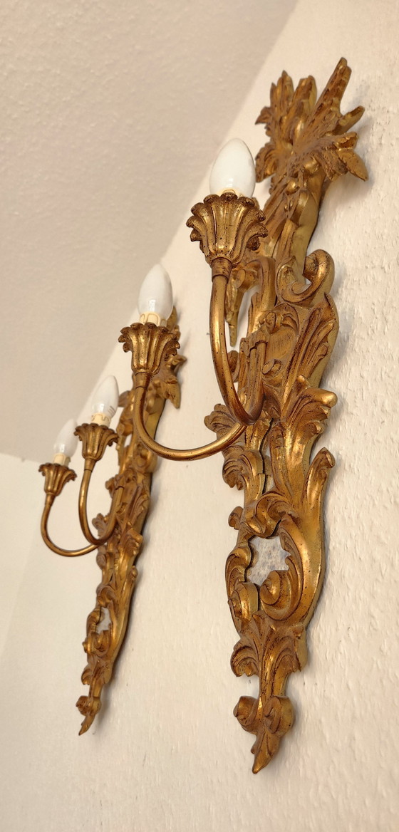 Lámparas de pared antiguas estilo rocalla, madera dorada con pan de oro, placas de espejo antiguas – Apliques (photo 9 of 18)