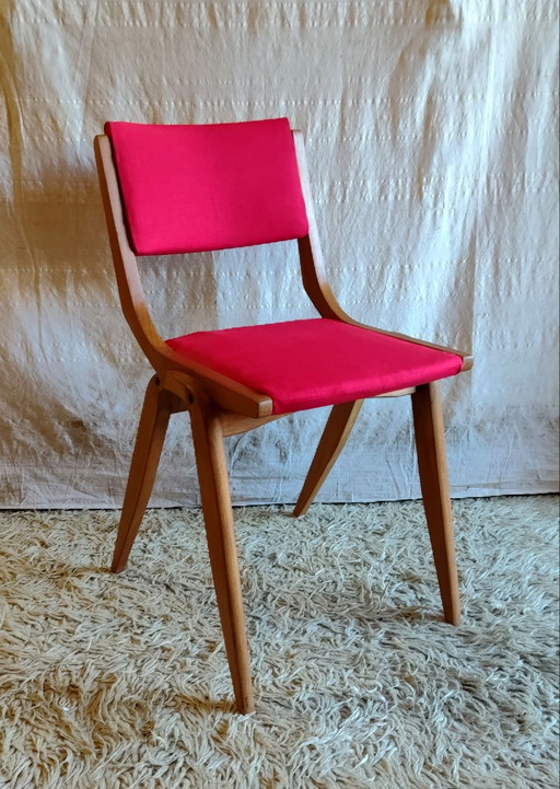 Sedia in legno massello e tessuto rosso - design anni '50
