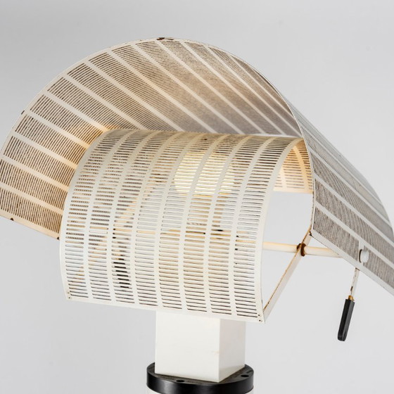 Vloerlamp « Shogun » van Mario Botta voor Artemide, 1986 – Vloerlampen, Metal (photo 10 of 16)