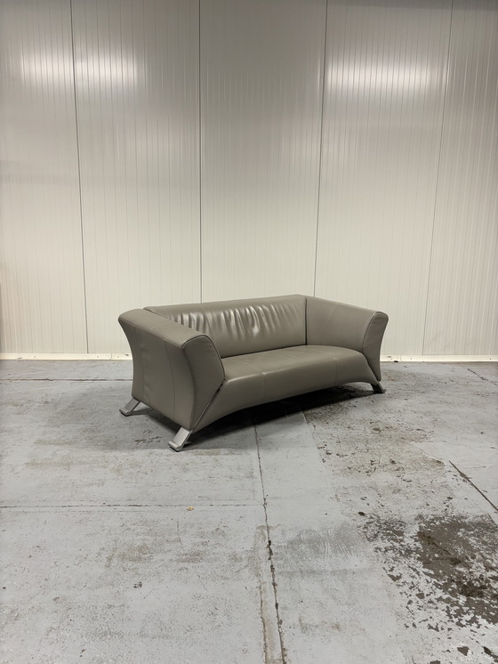 Image 1 of 2 places Rolf Benz 322