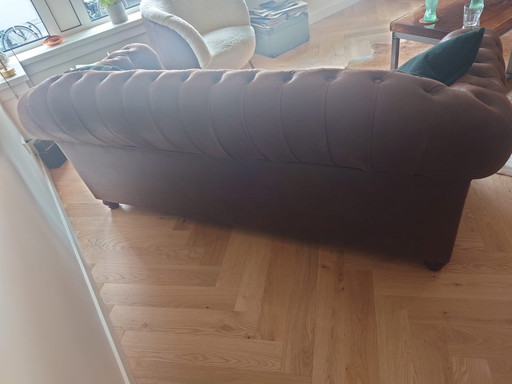 Chesterfield 2,5 seater sofa 