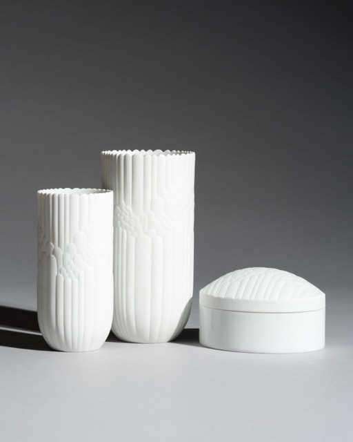 Rosenthal Anemone Porzellan-Trio kleiner Vasen mit Deckelbox von Rosemonde Nairac