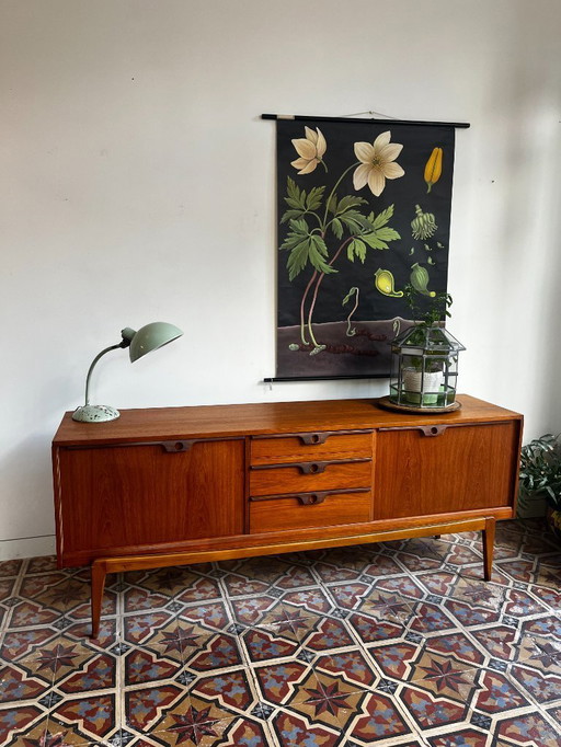 Buffet moderne Mid Century - Stonehill Furniture