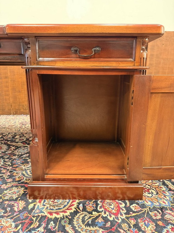 Escritorio clásico inglés Chesterfield Partnerdesk – Leather, Wood (photo 15 of 19)
