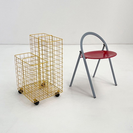 Image 1 of Gele draadkast op wielen, jaren 80