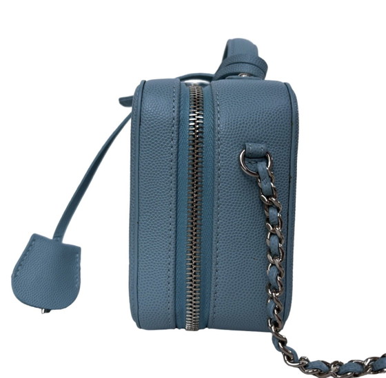 Image 1 of Tocador de Chanel