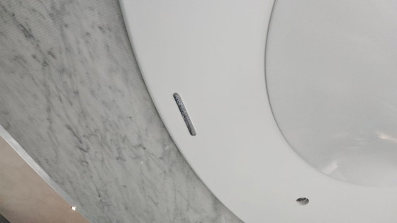 Image 1 of 1x Knoll Saarinen Tulip table - Calacatta marble