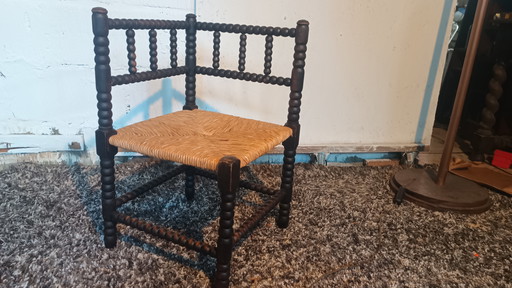 Bobbin chair corner chair