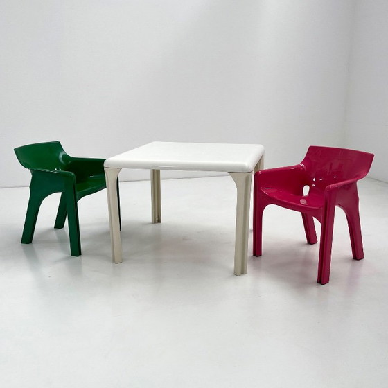 White Stadio Dining Table by Vico Magistretti for Artemide, 1970s – Plastic (photo 6 of 9)