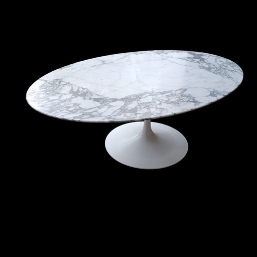 Tavolino ovale da caffè Tulip di Eero Saarinen Knoll International, 105 cm, fantastico marmo dei primi anni '60