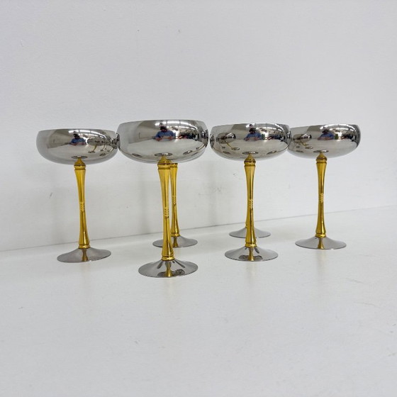 Image 1 of Set van 6 Italiaanse champagneglazen van roestvrij staal en messing uit het midden van de 20e eeuw, jaren 70.