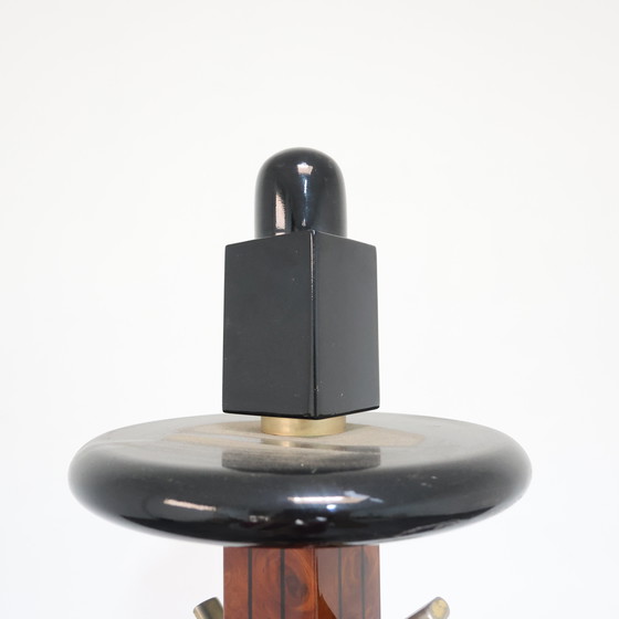 Image 1 of PERCHERO ATRIBUIDO A WILLY RIZZO, EN BRIAR WOOD, DÉCADA DE 1970