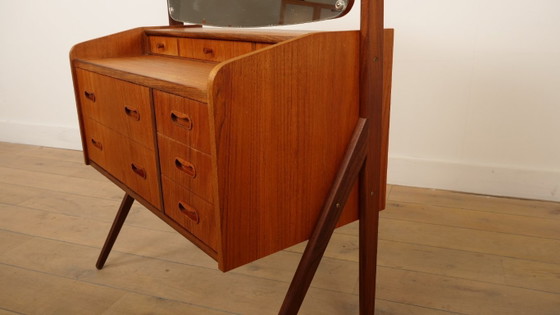 Image 1 of Coiffeuse vintage | Design danois | Teck