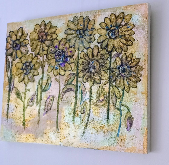 Image 1 of Flores de oro