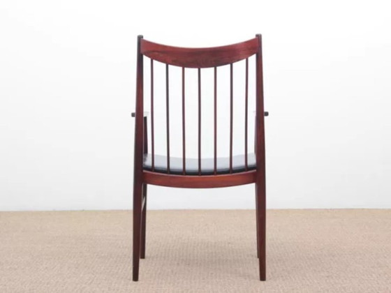 Image 1 of Een paar fauteuils en een bijzettafel, Deens, van palissanderhout en leer, ontworpen door Arne Vodder voor Sibast in 1960.