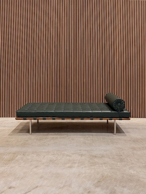 Lettino da giorno Knoll Barcelona - Verde Bauhaus