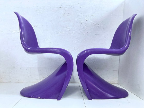 Image 1 of 2 Verner Panton Chairs Classic purple lacquered plastic Vitra signed 90s