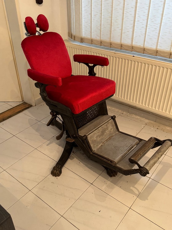 Barber Chair with Red Upholstery and Adjustable Footrest – Adjustable recliner chair, Cast Iron, Velvet (photo 2 of 8)