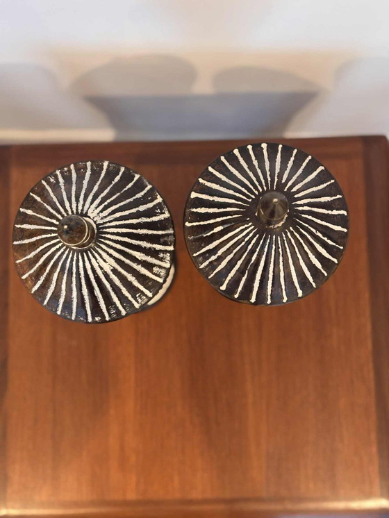 Image 1 of Vintage Franse metalen urnen met deksels