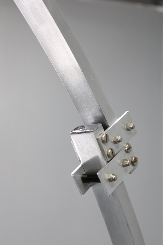 Image 1 of 1970er Harvey Guzzini Bogenförmige verstellbare Stehleuchte, Italien