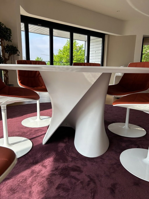 MDF Italia Table with 6 Chairs