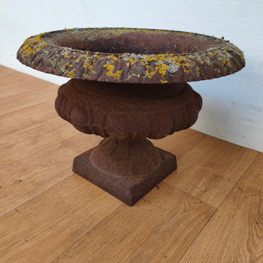 Vintage gietijzeren tuinvaas, plantenbak bloembak