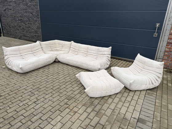 Image 1 of Ligne Roset Togo set in Beige Corduroy (velours côtelé) 10/10 staat!!